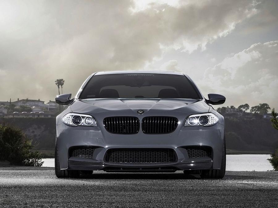  BMW M5 by Vorsteiner 2013 года  (фото 8 из 11)